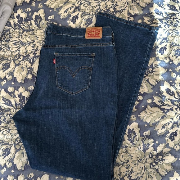 Levi’s classic boot cut jeans - Picture 1 of 4